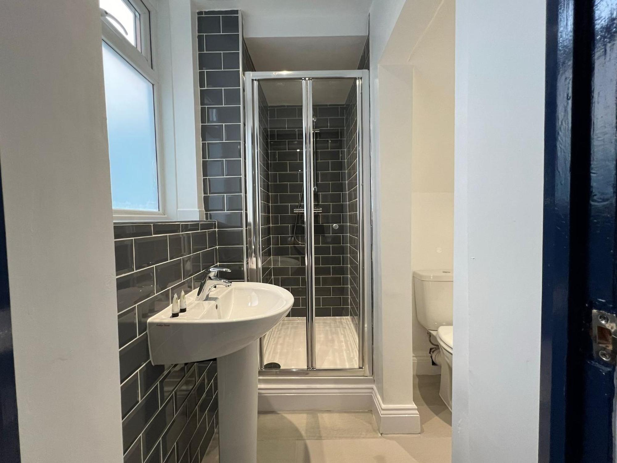 Newly Refurbished 6 Person En-Suite Apartment Tyne & Wear Newcastle Upon Tyne Killingworth Exterior photo