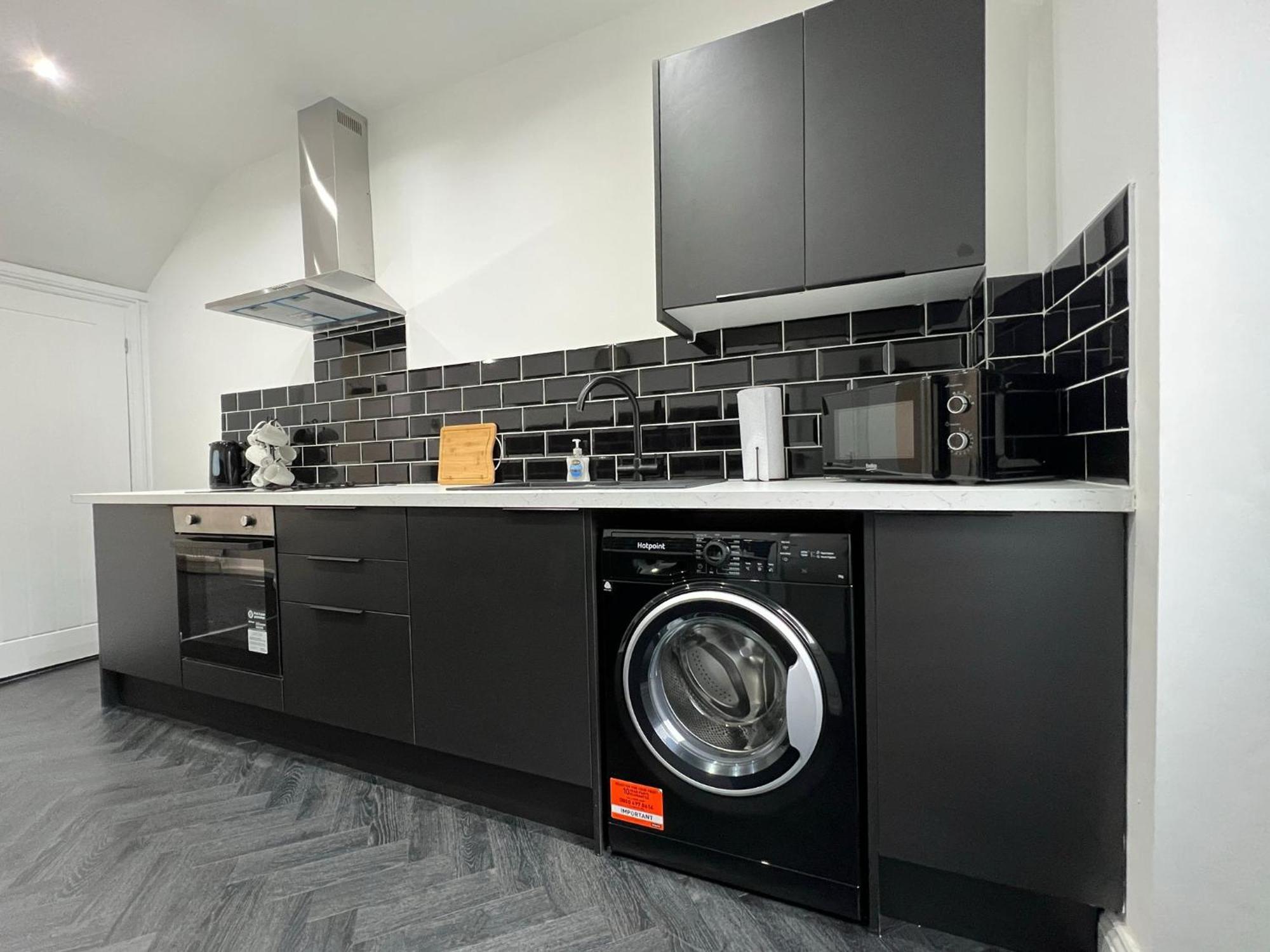 Newly Refurbished 6 Person En-Suite Apartment Tyne & Wear Newcastle Upon Tyne Killingworth Exterior photo
